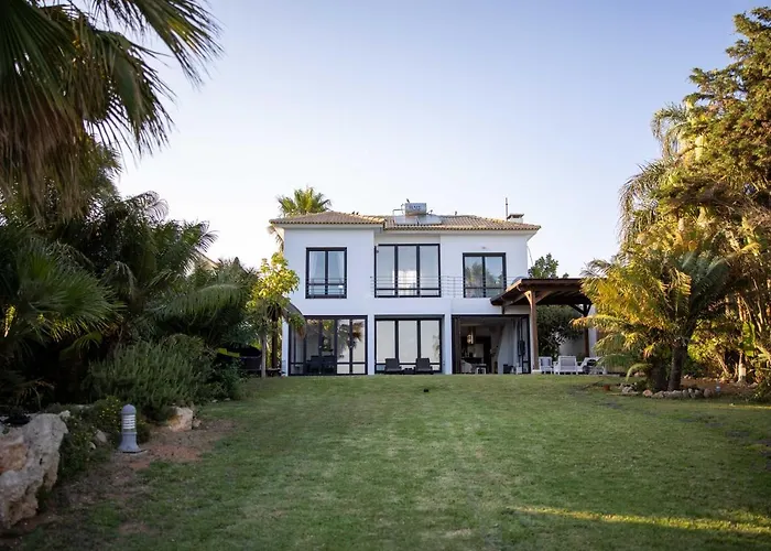 Balinese ヴィラ アヤナパ